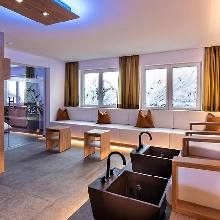 Hotel St-Leonhard Санкт-Леонгард-ім-Пітцталь Екстер'єр фото