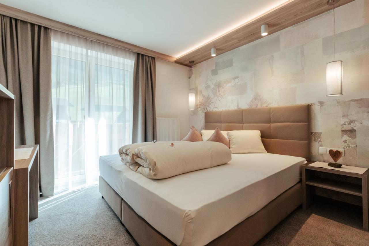 Hotel St-Leonhard Санкт-Леонгард-ім-Пітцталь Екстер'єр фото