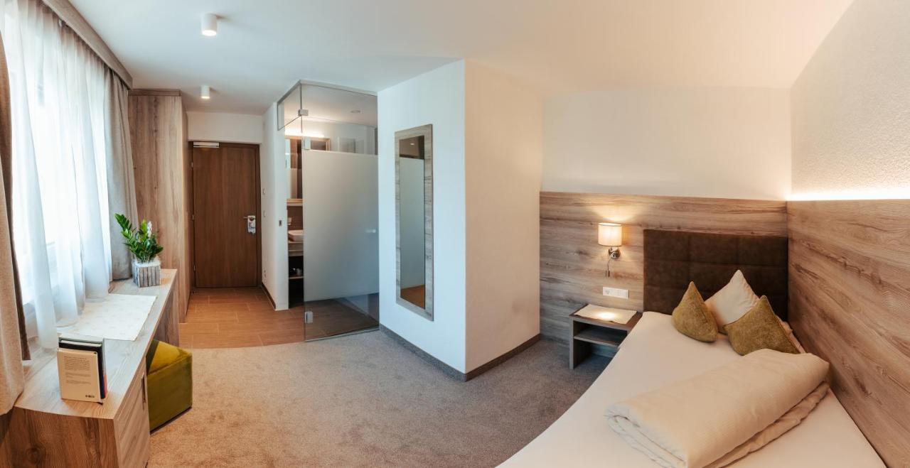 Hotel St-Leonhard Санкт-Леонгард-ім-Пітцталь Екстер'єр фото