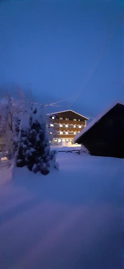 Hotel St-Leonhard Санкт-Леонгард-ім-Пітцталь Екстер'єр фото