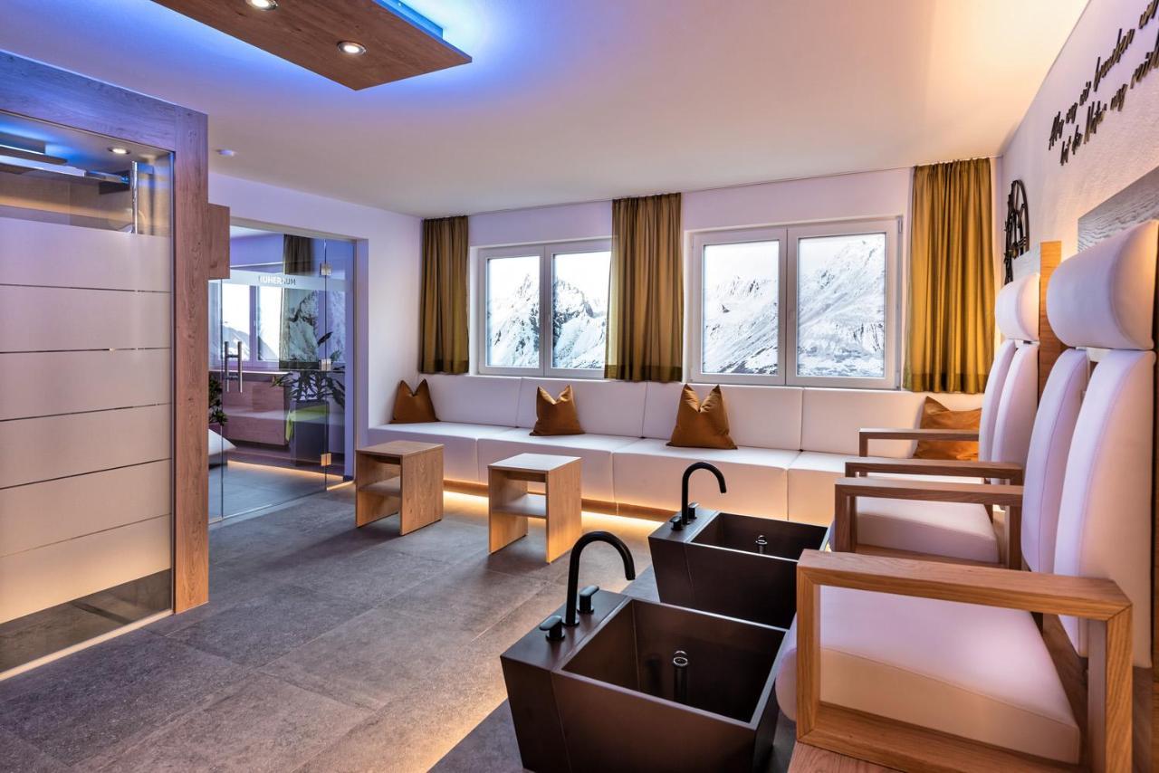 Hotel St-Leonhard Санкт-Леонгард-ім-Пітцталь Екстер'єр фото