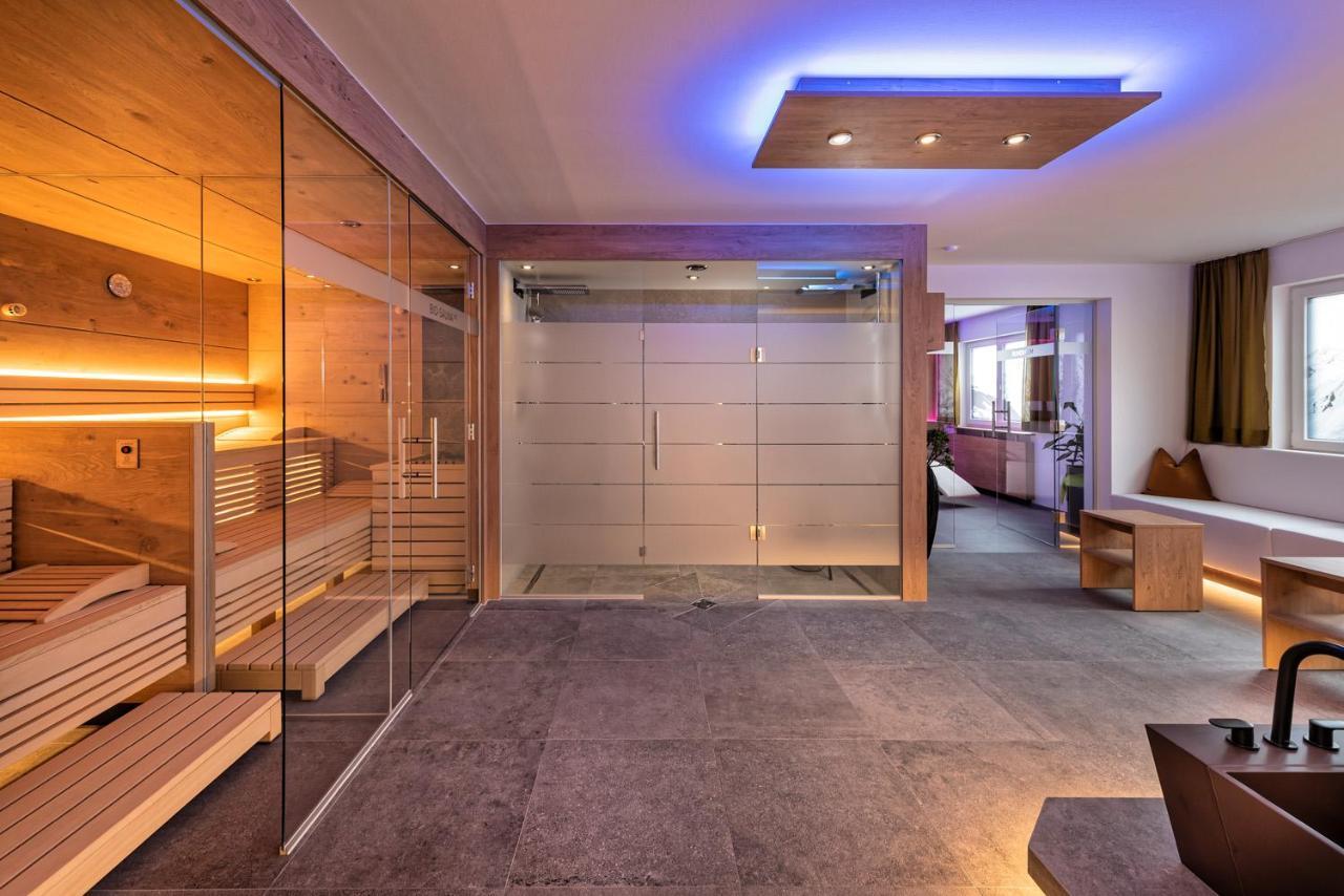 Hotel St-Leonhard Санкт-Леонгард-ім-Пітцталь Екстер'єр фото