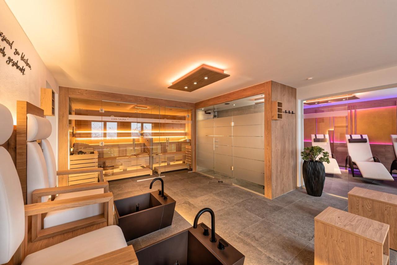 Hotel St-Leonhard Санкт-Леонгард-ім-Пітцталь Екстер'єр фото