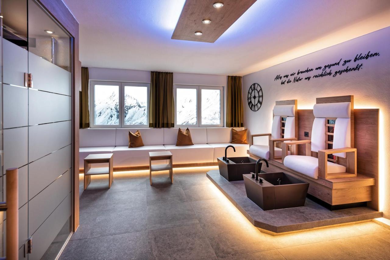Hotel St-Leonhard Санкт-Леонгард-ім-Пітцталь Екстер'єр фото